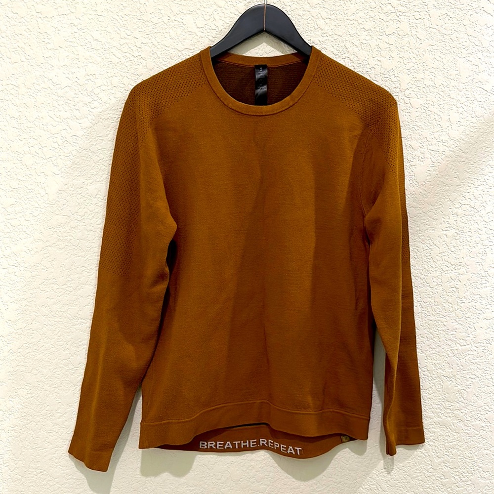 Lululemon brown crewneck sweater in size M